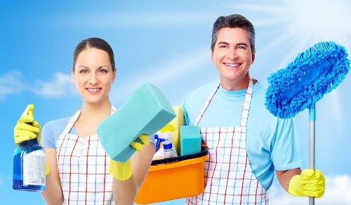 Kensington Carpetcleaning card and PayPal payment options illustration